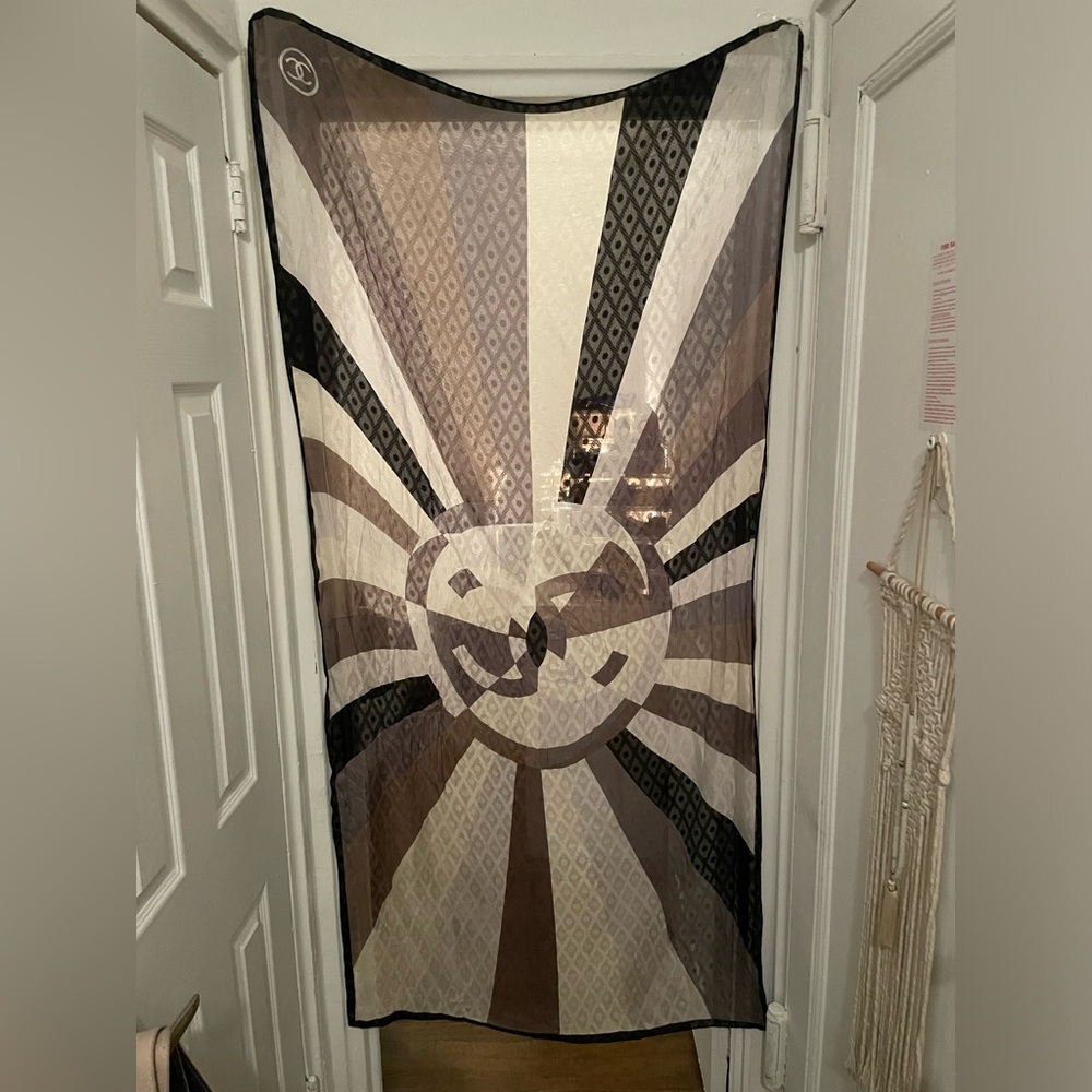 Chanel silk scarf - great condition, large size very versatile wear
